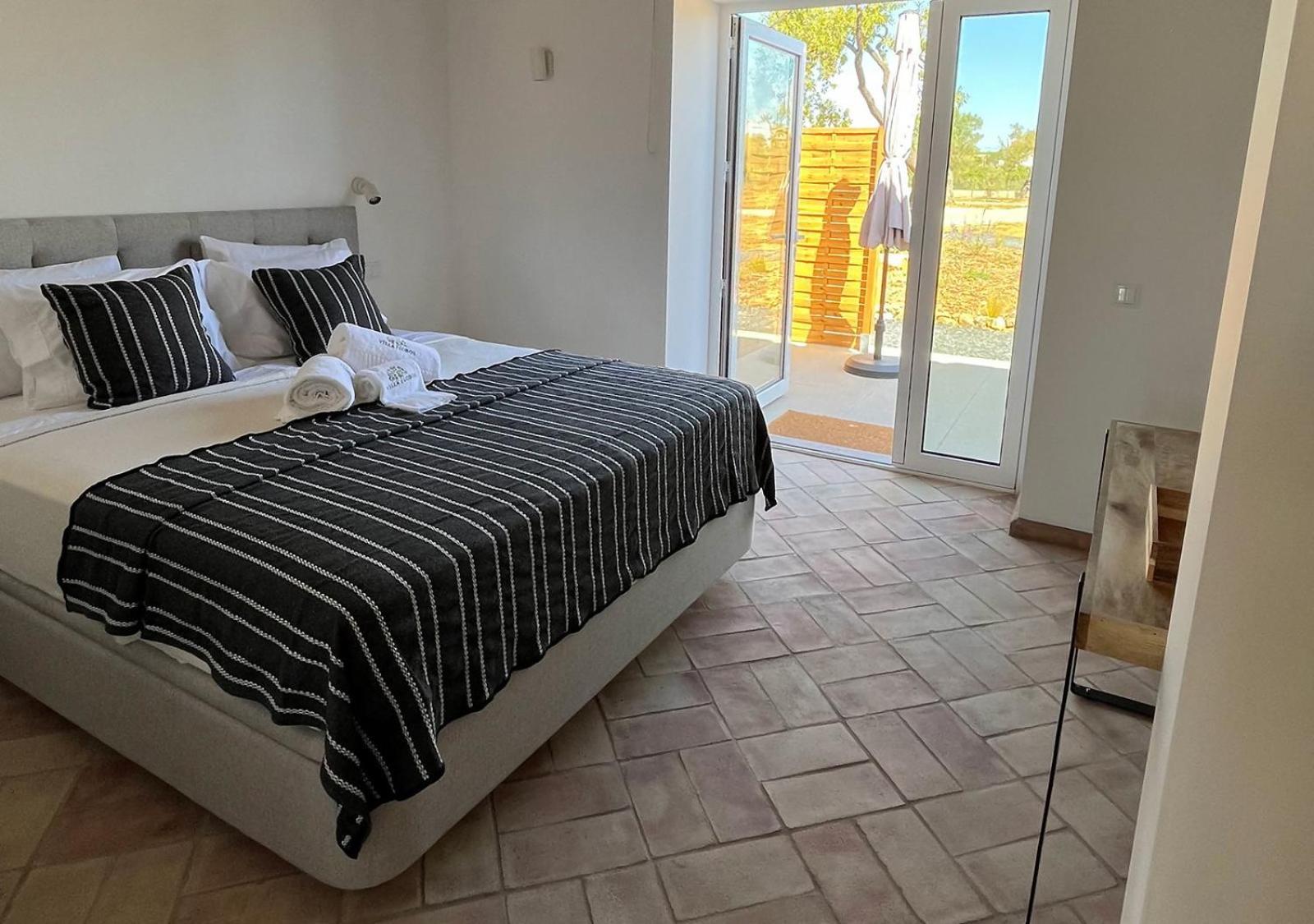 Villa Lobos Тавира Екстериор снимка